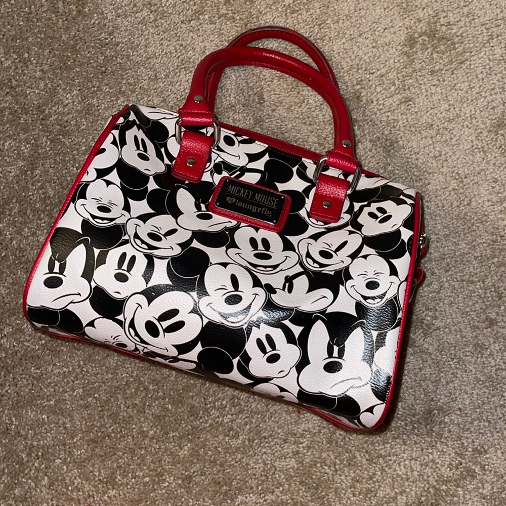 Mickey Mouse LongeFly Satchel Purse ❤️